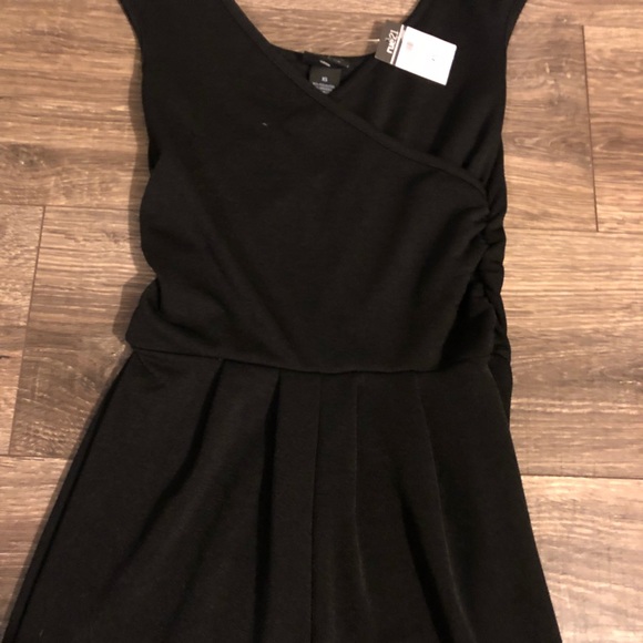 NWT Black jumper - Picture 2 of 3